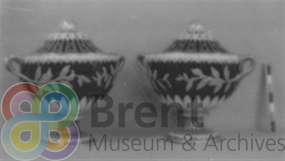 TH\CT\Museum catalogue\3D objects\1975_33a-b_th.jpg; 1975.33a; ;